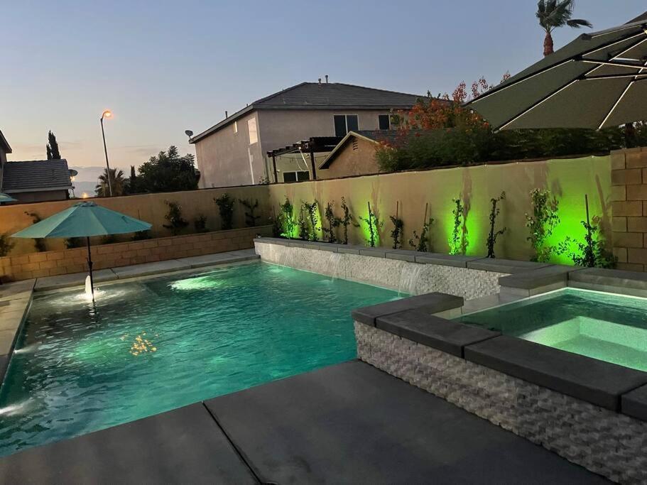 Desert Fantasy Oasis Pool, Jacuzzi, Royal Beds Villa Коачела Екстериор снимка