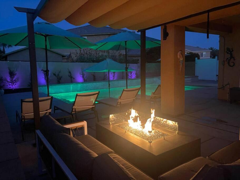 Desert Fantasy Oasis Pool, Jacuzzi, Royal Beds Villa Коачела Екстериор снимка