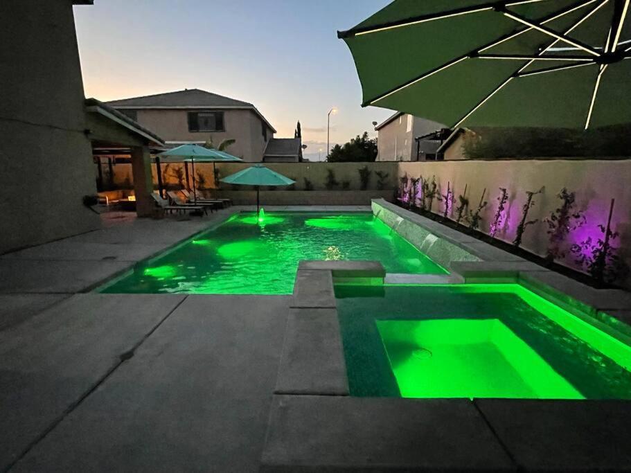 Desert Fantasy Oasis Pool, Jacuzzi, Royal Beds Villa Коачела Екстериор снимка